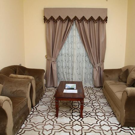 Dream Palace Hotel Аджман Екстериор снимка