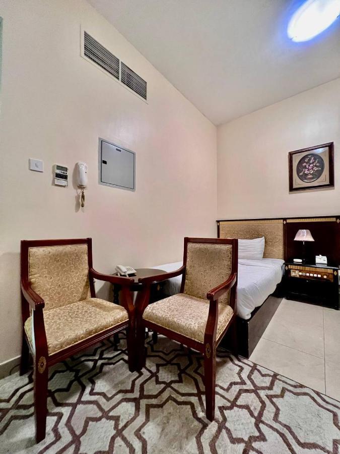 Dream Palace Hotel Аджман Екстериор снимка