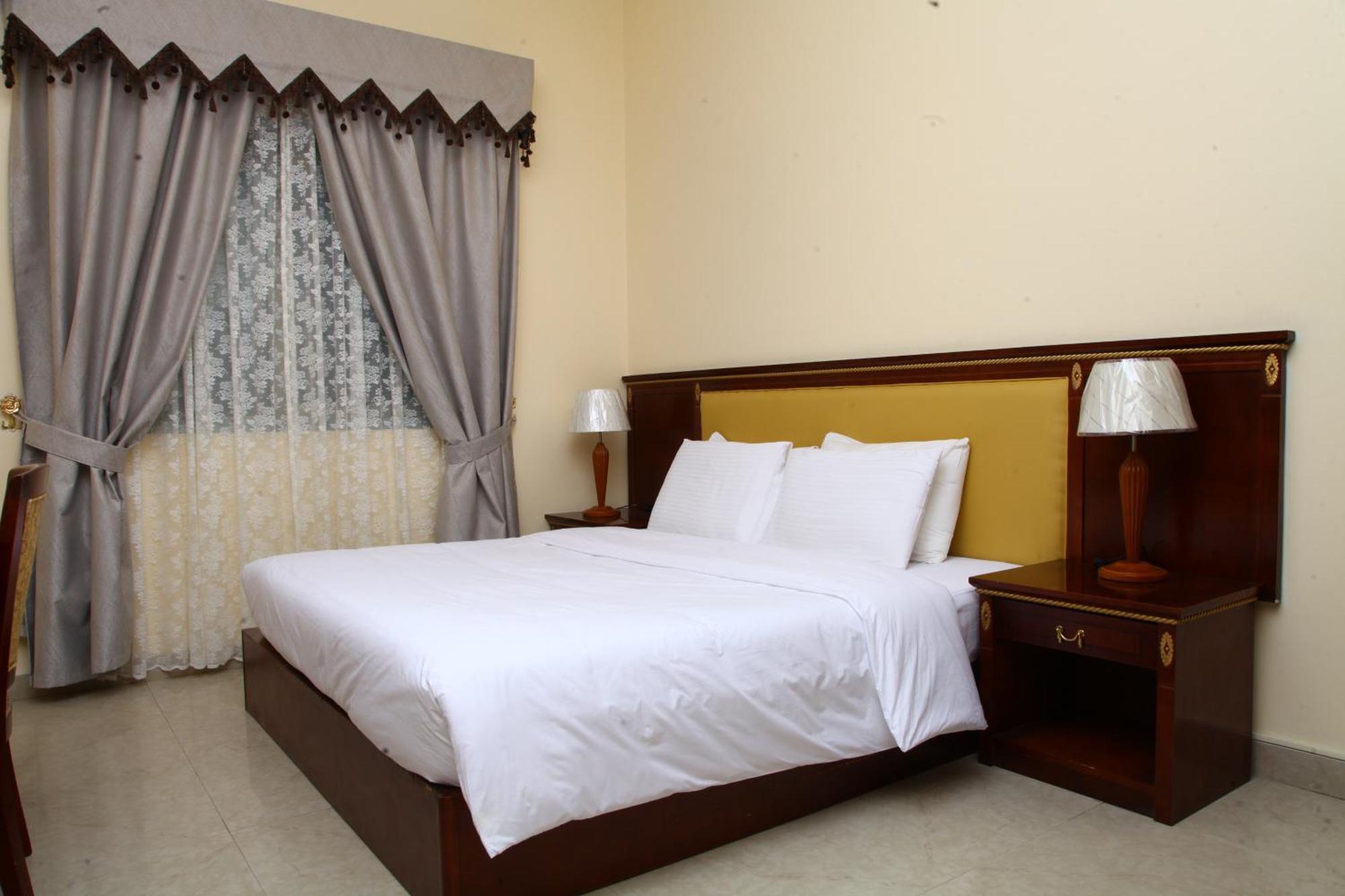 Dream Palace Hotel Аджман Екстериор снимка