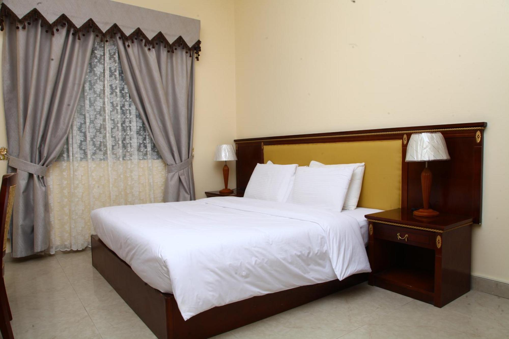 Dream Palace Hotel Аджман Екстериор снимка